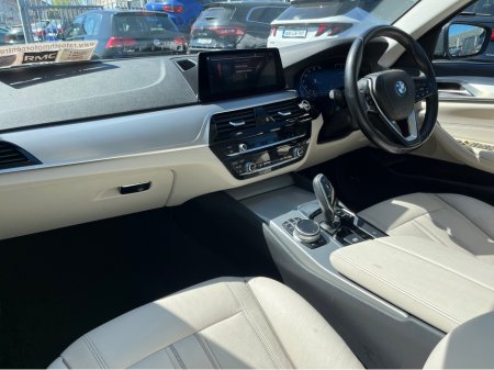 2020 BMW 5-Series - photo 26