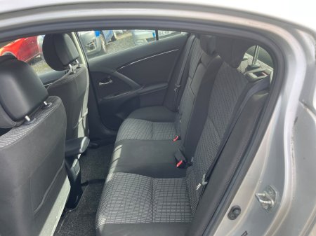 2011 Toyota Avensis - photo 8