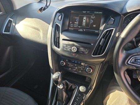2015 Ford Focus - photo 8