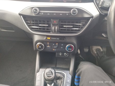 2019 Ford Focus - photo 15