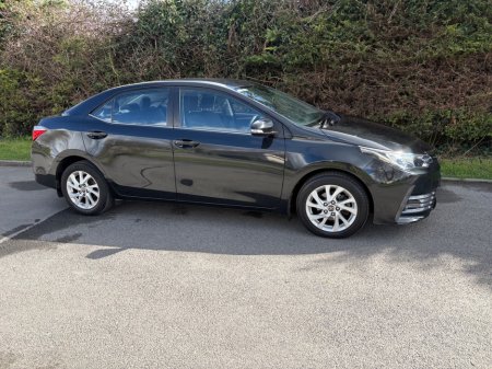 2017 Toyota Corolla - photo 2