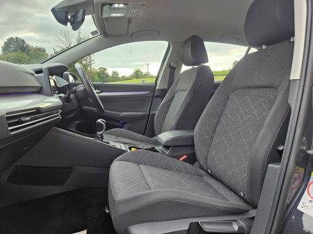 2023 Volkswagen Golf - photo 24