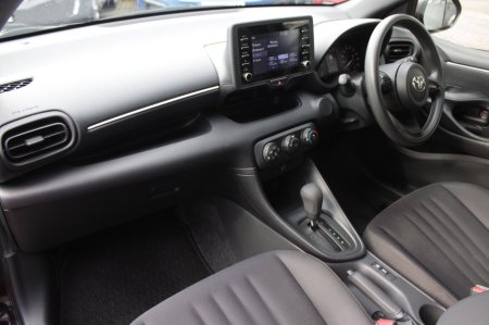 2021 Toyota Yaris - photo 19