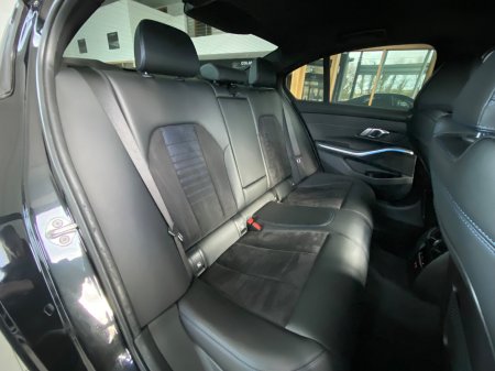 2023 BMW 3-Series - photo 11