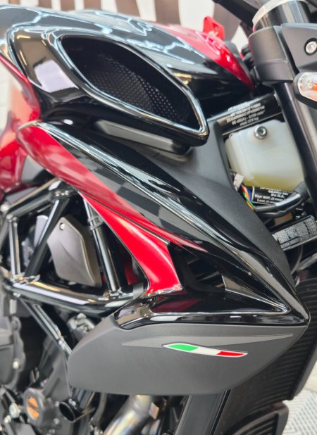 2024 MV AGUSTA Brutale - photo 34