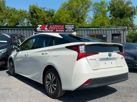 2022 Toyota Prius - photo 6