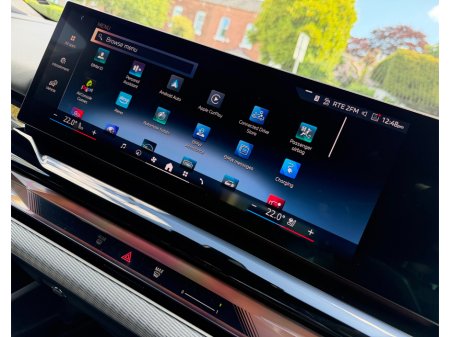 2025 BMW 5-Series - photo 27