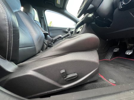 2018 Ford Focus - photo 13