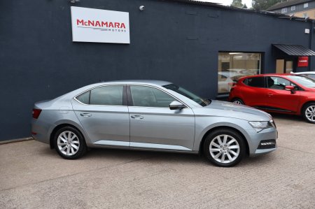 2021 Skoda Superb - photo 2