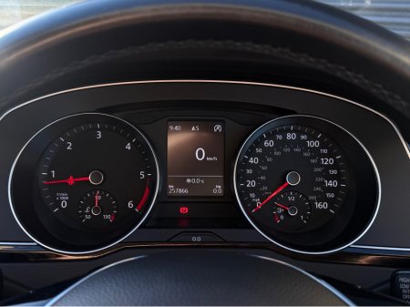2017 Volkswagen Passat - photo 12