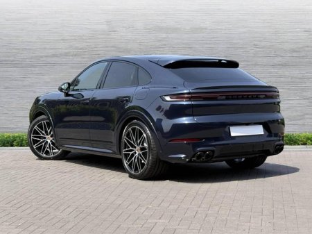 2024 Porsche Cayenne - photo 2