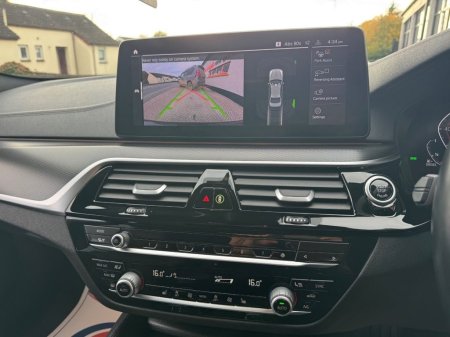2021 BMW 5-Series - photo 13