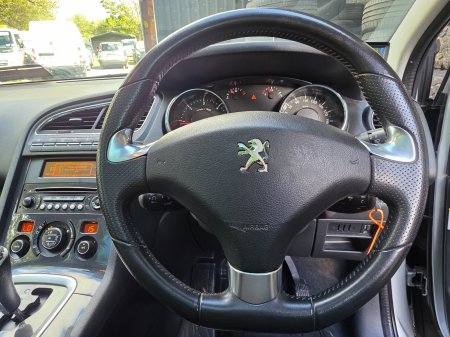 2016 Peugeot 5008 - photo 17