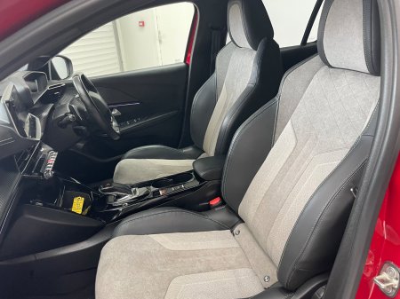 2021 Peugeot 208 - photo 17