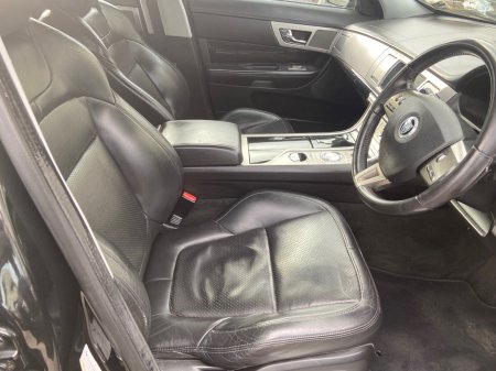 2009 Jaguar XF - photo 7