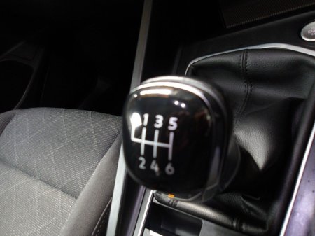 2022 Volkswagen Golf - photo 22