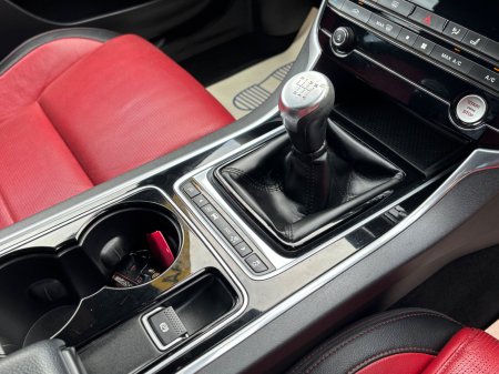 2015 Jaguar XE - photo 9