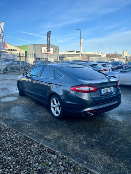 2017 Ford Mondeo - photo 4