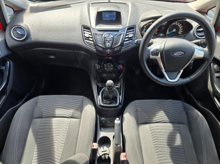 2016 Ford Fiesta - photo 12