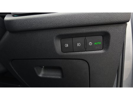 2024 Skoda Octavia BLACK PACK - FACTORY SUNSET GLASS - REVERSING CAMERA - CRUISE CONTROL