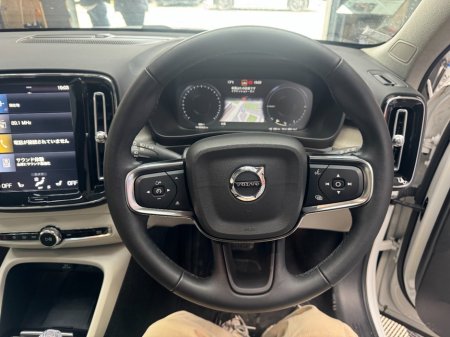 2022 Volvo XC40 - photo 9