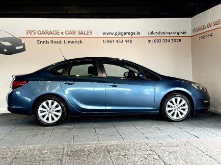 2014 Opel Astra - photo 4