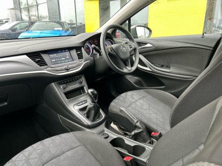 2019 Opel Astra - photo 2