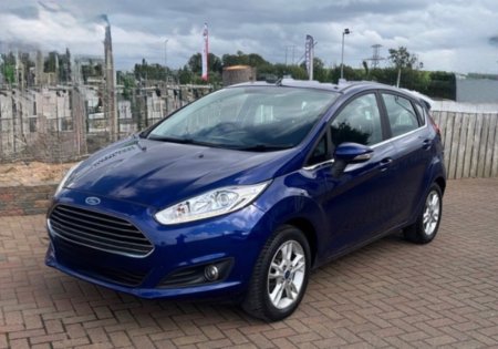 2015 Ford Fiesta - photo 3
