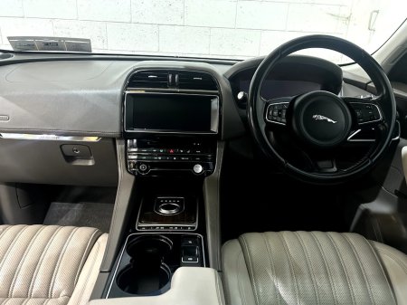 2017 Jaguar F-Pace - photo 7