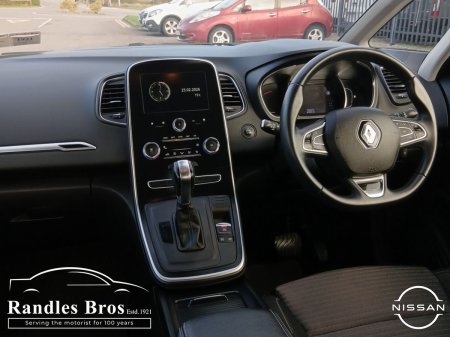 2019 Renault Scenic - photo 12