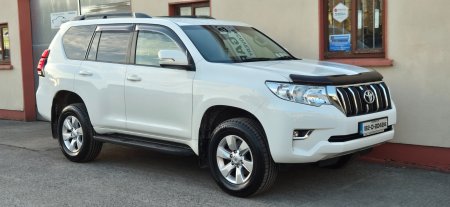 2018 Toyota Land Cruiser - photo 3