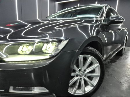 2019 Volkswagen Passat - photo 3