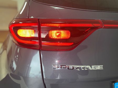 2020 Kia Sportage - photo 8