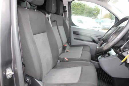 2022 Vauxhall Vivaro - photo 11