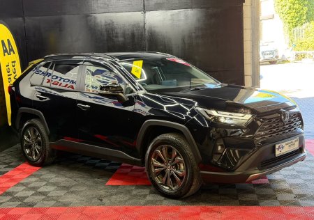 2025 Toyota RAV4 - photo 12