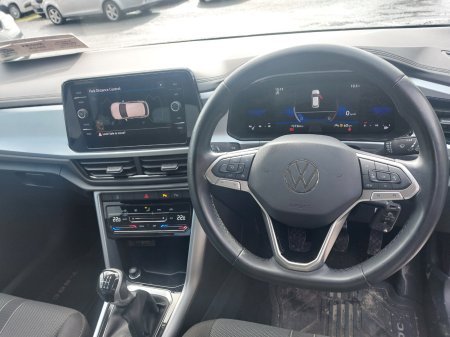 2022 Volkswagen T-Roc - photo 3