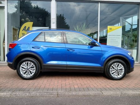 2021 Volkswagen T-Roc - photo 3