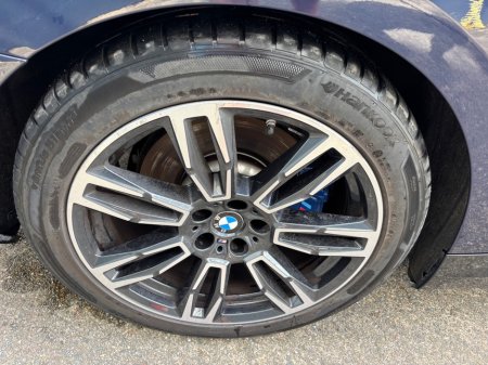 2025 BMW 5-Series - photo 17