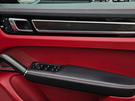 2023 Porsche Cayenne - photo 29