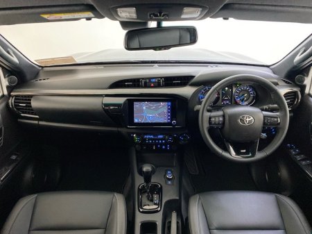 2026 Toyota Hilux - photo 8