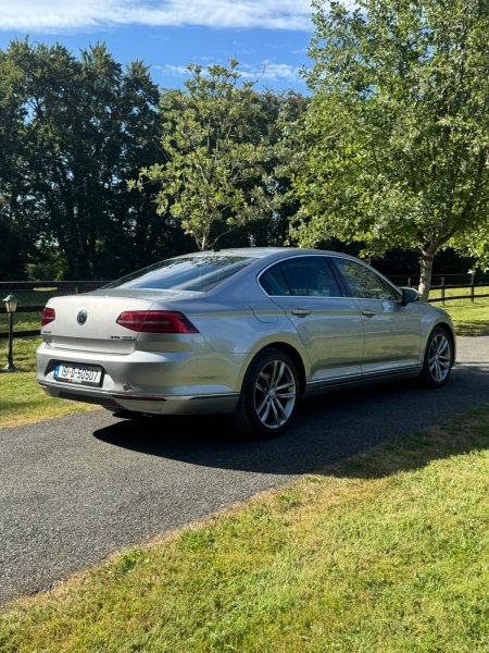 2015 Volkswagen Passat - photo 3