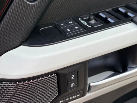 2024 Land Rover Defender - photo 18