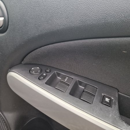 2011 Mazda Demio - photo 13