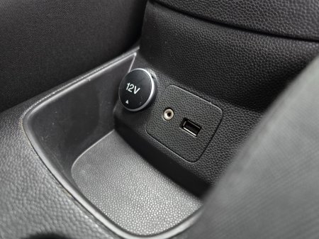 2016 Ford Fiesta - photo 14