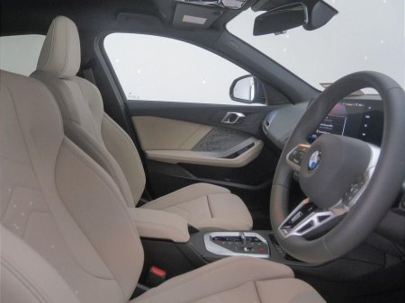 2026 BMW 1-Series - photo 11