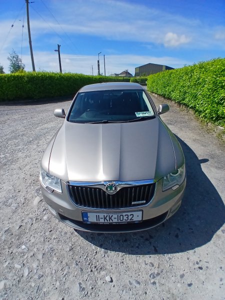 2011 Skoda Superb - photo 5
