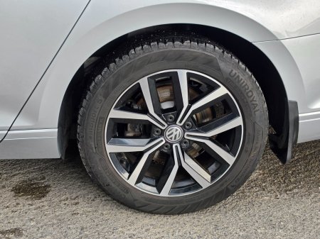 2020 Volkswagen Passat - photo 5