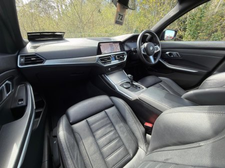 2021 BMW 3-Series - photo 17