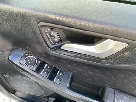 2020 Ford Kuga - photo 20