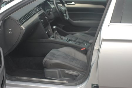 2019 Volkswagen Passat - photo 7
